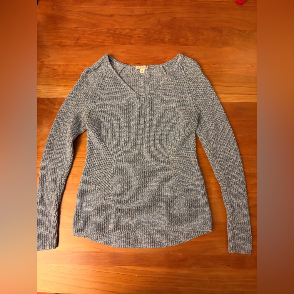 Gap XS Women's (Juniors) Blue V-Neck Sweater